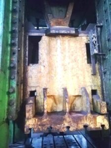 Trimming press TMP Voronezh K2542 - 1600 ton (ID:75641) - Dabrox.com