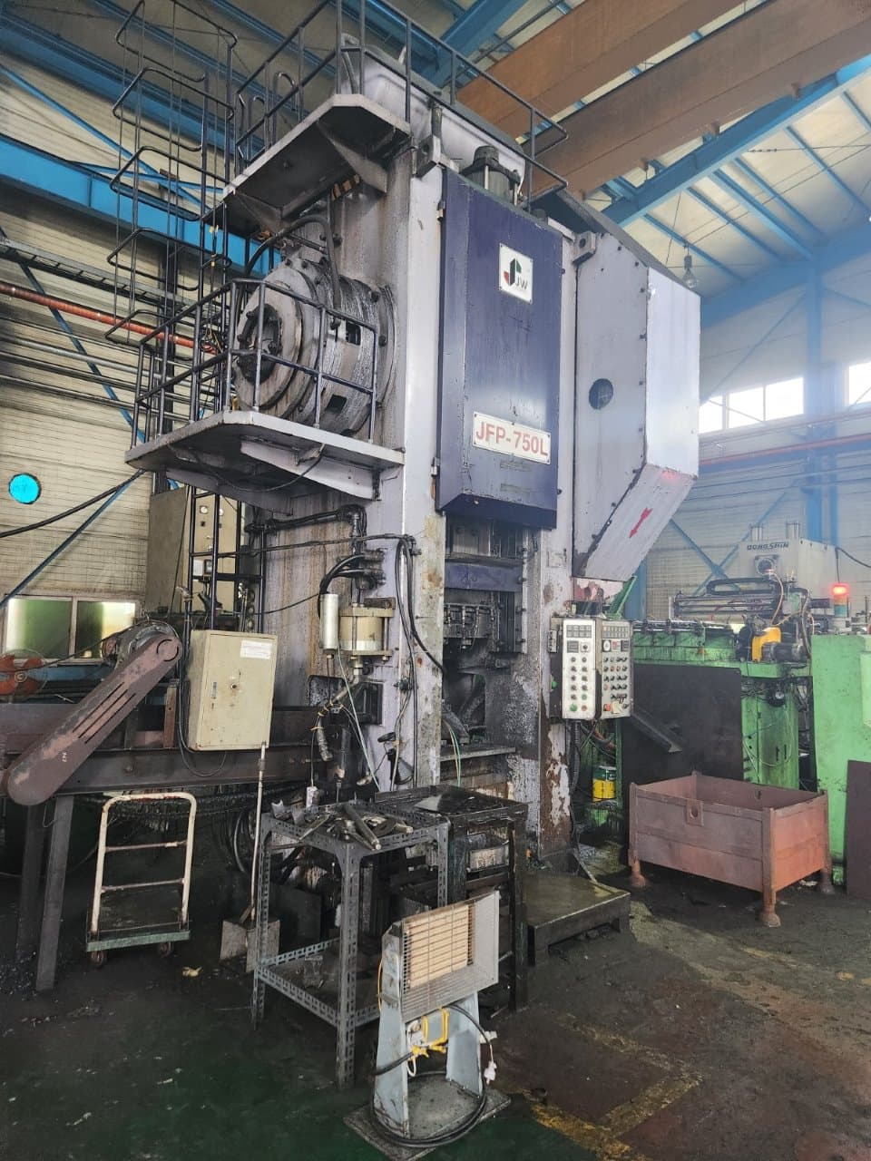 Hot forging press Jaewoo JFP 750 — 750 ton