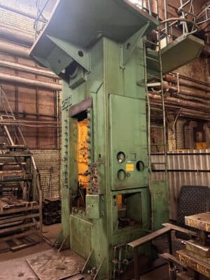 Trimming press TMP Voronezh KA2534 — 250 ton (Photo 2)