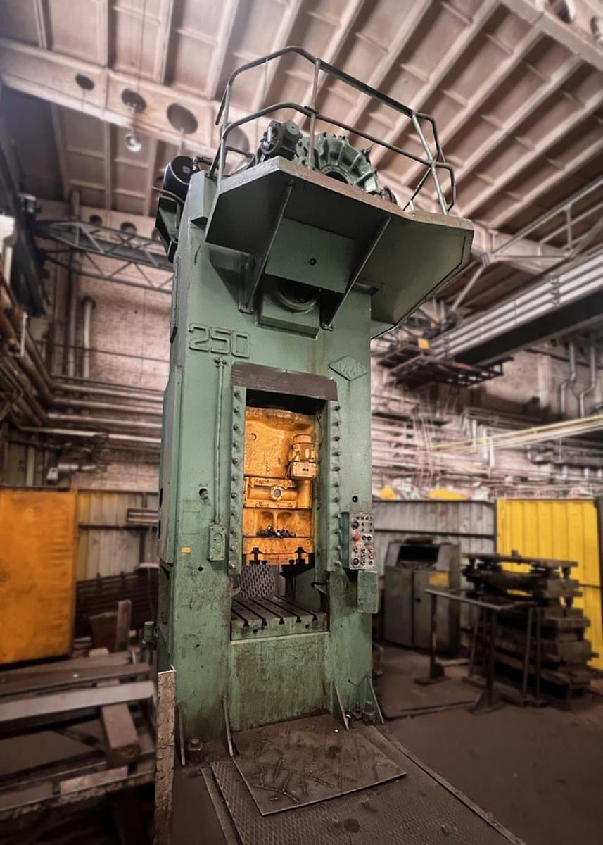 Trimming press TMP Voronezh KA2534 — 250 ton
