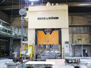 Hydraulic press Beck und Rohm BHO 1000 — 1000 ton