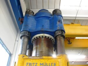 Open die forging press Fritz Muller 3000 MT - 3000 ton (ID:76017) - Dabrox.com