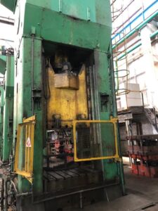 Trimming press Erfurt PKZe 1250 — 1250 ton