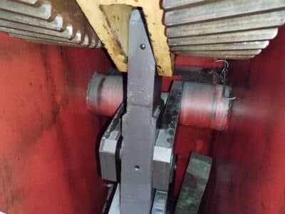 Knuckle joint press Barnaul KB8336 — 400 ton (Photo 4)