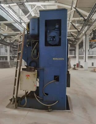 Knuckle joint press Barnaul K8340 — 1000 ton (Photo 5)