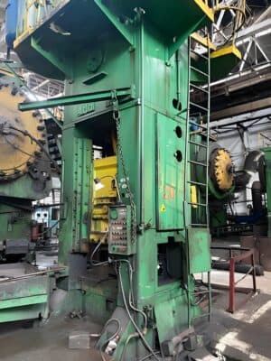 Trimming press Kuzlitmash KD9536 — 400 ton (Photo 3)