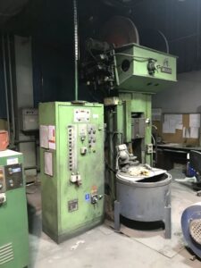 Friction screw press Vaccari 6PS - 165 ton (ID: 76313) - Dabrox.com