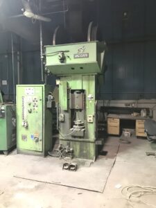 Friction screw press Vaccari 6PS - 165 ton (ID: 76313) - Dabrox.com