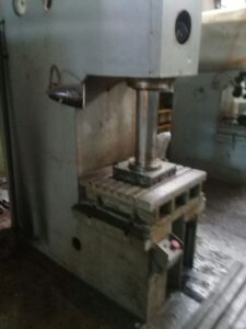 Hydraulic press P6328 — 63 ton