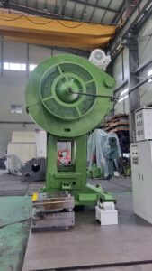 Hot forging press Eumuco SP 100 C - 1000 ton (ID: 76318) - Dabrox.com