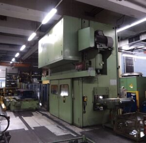 Stamping press line Muller Weingarten HUQ 400 22 F - 400 ton (ID: 76315) - Dabrox.com