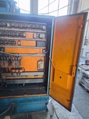Screw press Weingarten P 140 — 140 ton (Photo 2)
