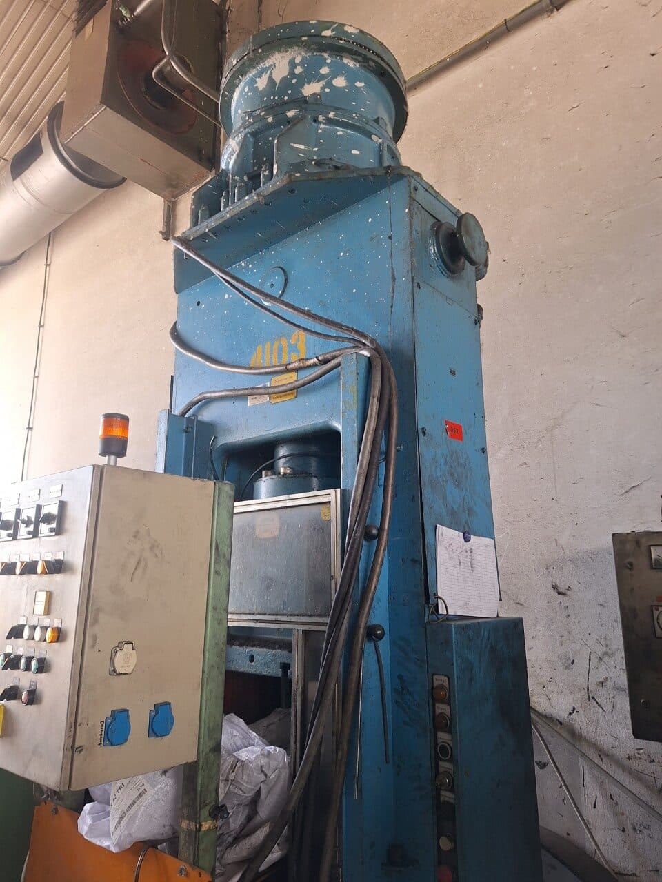 Screw press Weingarten PS 160 — 250 ton