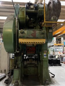 Knuckle joint press Kieserling KKPR 1600 - 1600 ton (ID: 76312) - Dabrox.com