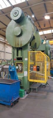 Stamping press Schuler P2E2S 315/1.25 — 315 ton (Photo 2)