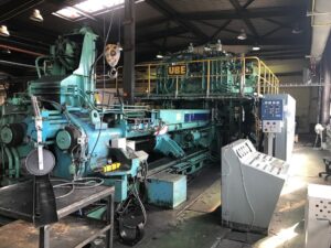 Aluminum extrusion press UBE 800 MT — 800 ton