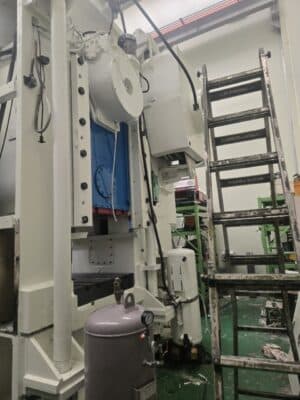 Knuckle joint press Barnaul KB8342 — 1600 ton (Photo 1)