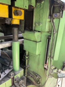 Cold forging press Aida PK-200 - 2000 ton (ID: 76330) - Dabrox.com
