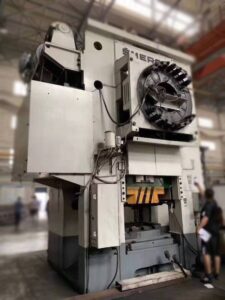 Hot forging press Smeral LMZ 2500 — 2500 ton