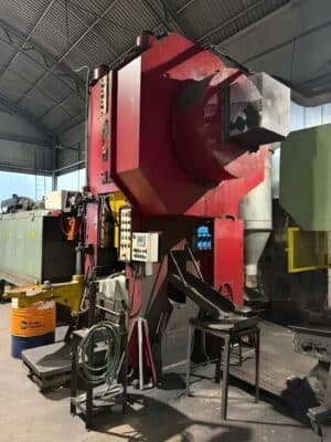 Hot forging press Manzoni SV650 — 650 ton (Photo 1)