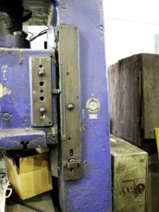 Screw press Weingarten P 180 - 240 ton (ID:75706) - Dabrox.com