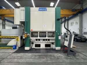 Stamping press line Kaiser KSTU 3150 - 315 ton (ID: S89874) - Dabrox.com